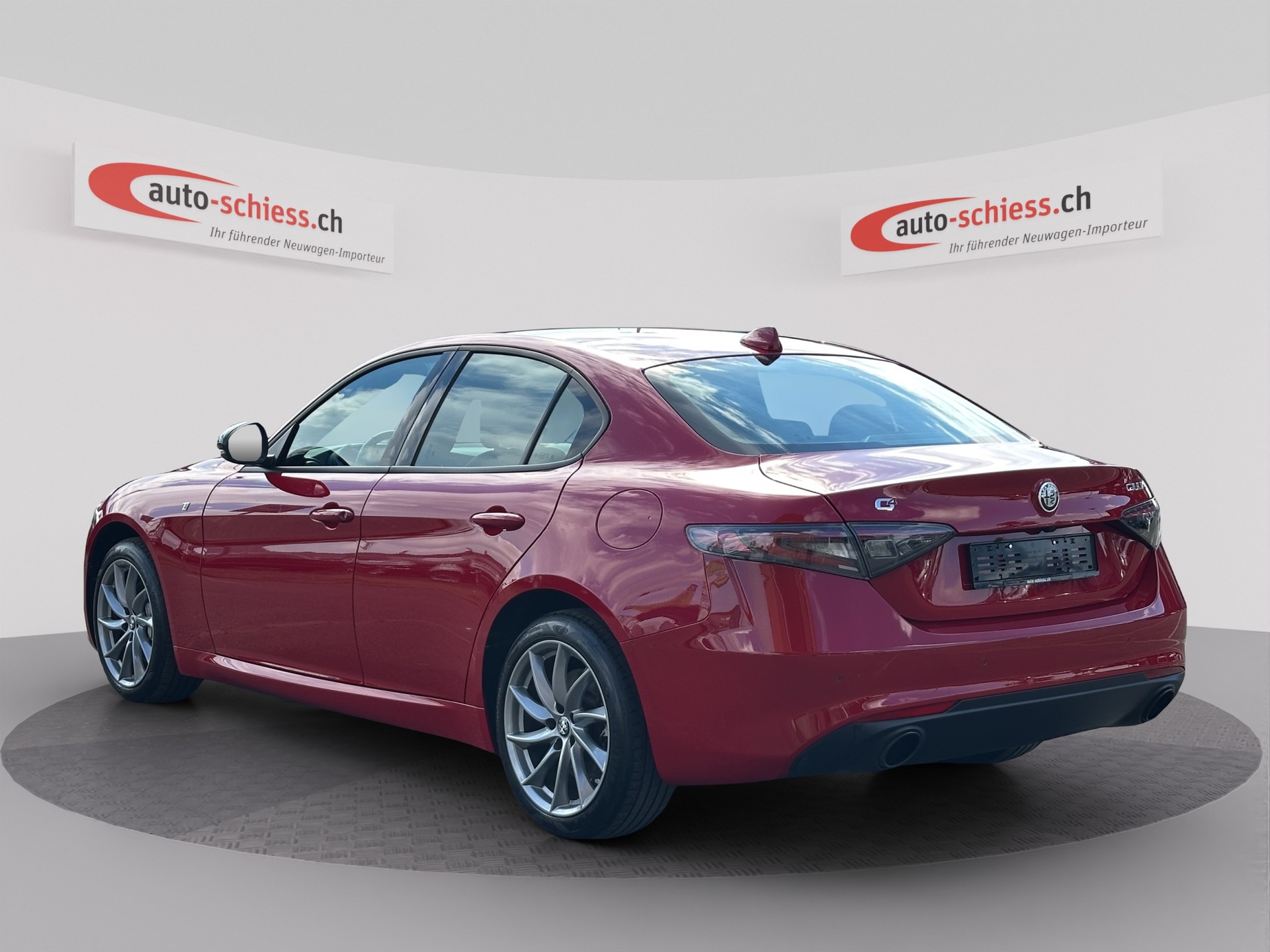 ALFA ROMEO Giulia 2.0 Ti Q4 AT8-image-2