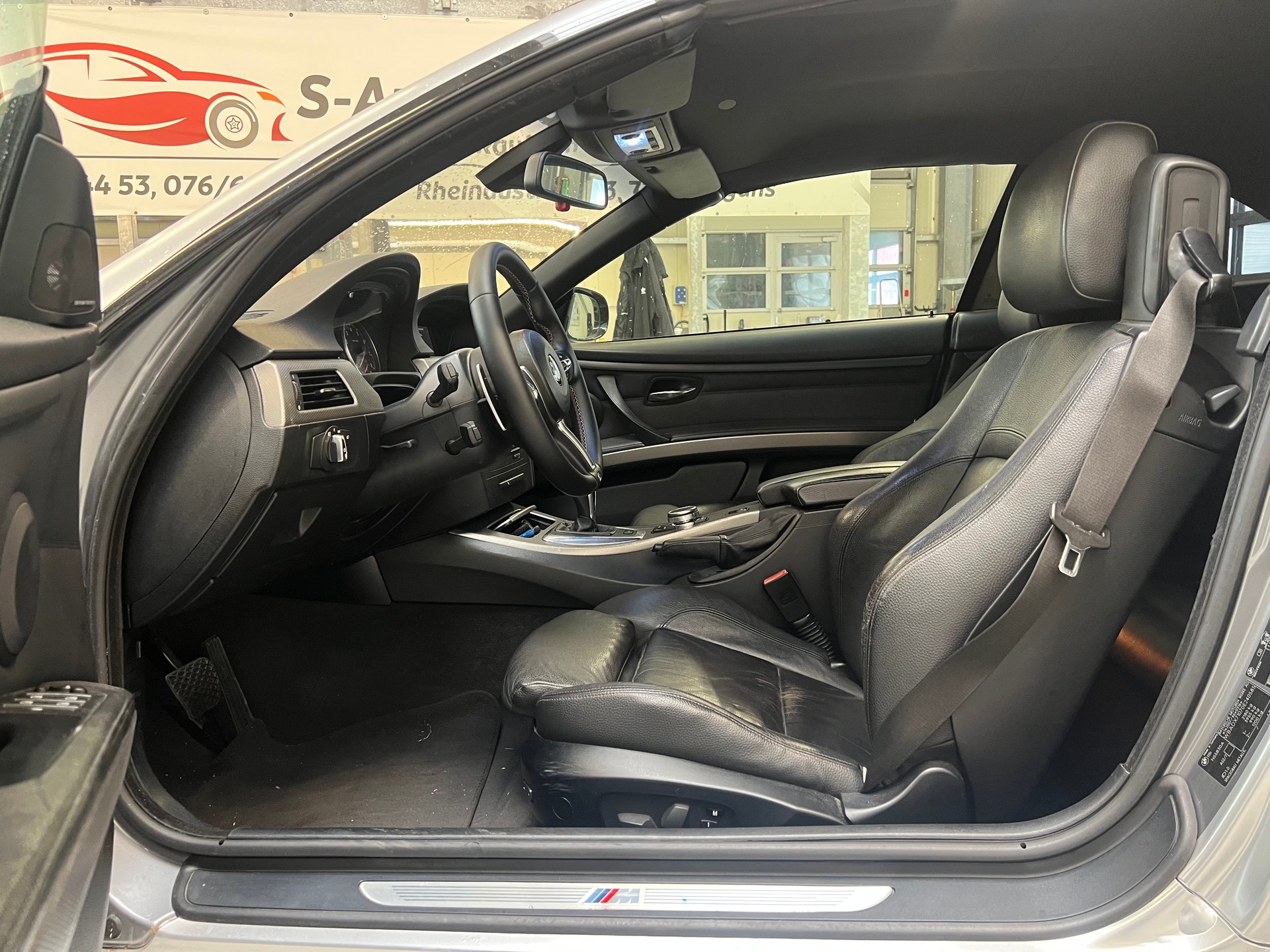 BMW 335i Cabriolet DSG-image-7