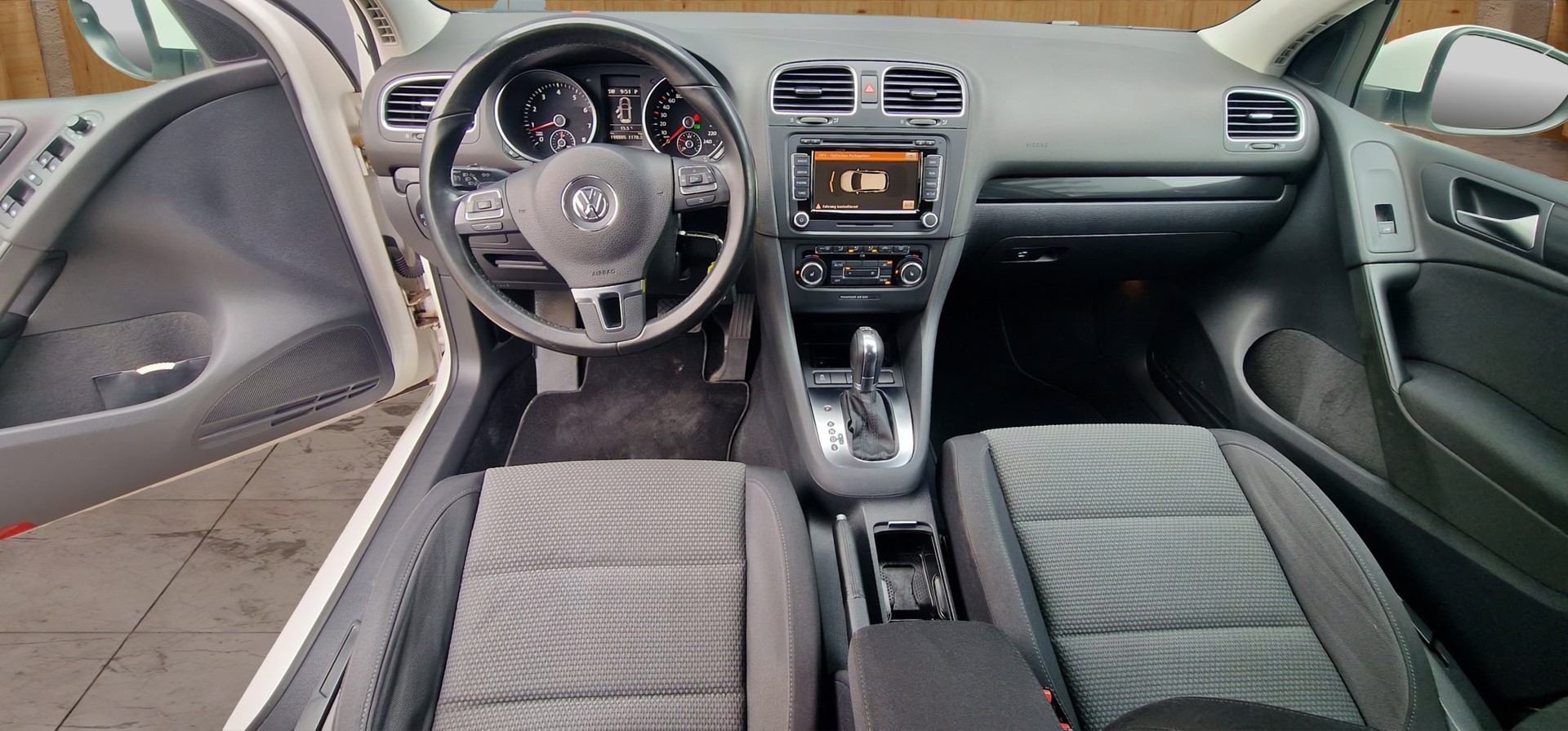 VW Golf 1.4 TSI Team DSG-image-12