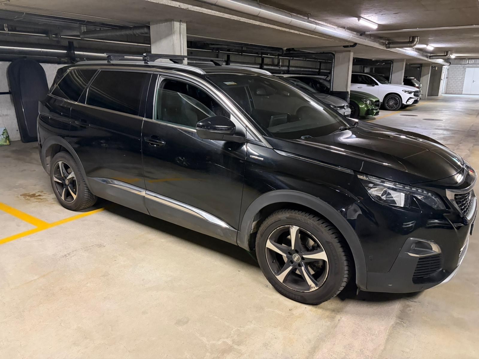 PEUGEOT 5008 1.6 Pure Tech GT LineEAT8-image-4