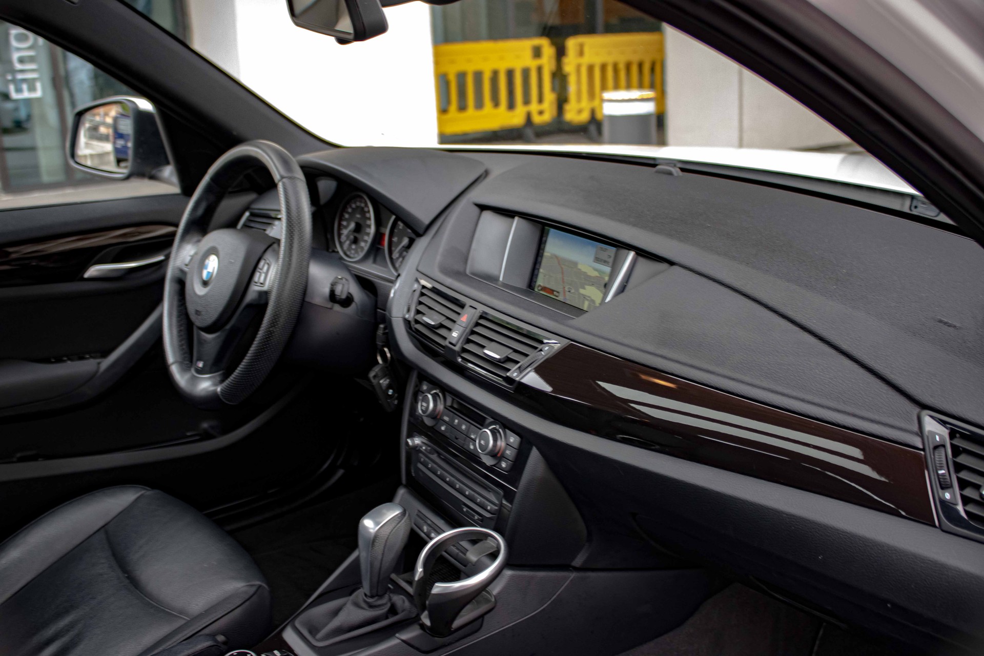 BMW X1 sDrive 18i Steptronic-image-17