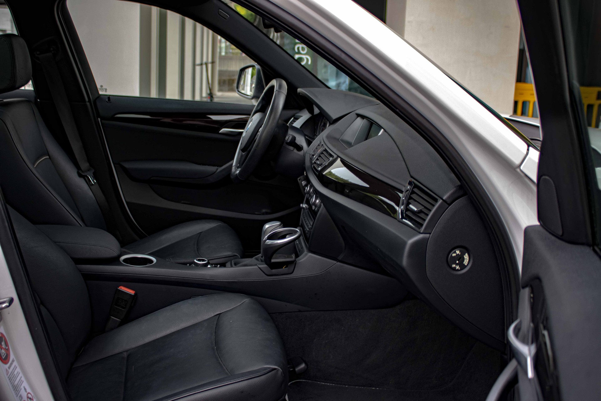 BMW X1 sDrive 18i Steptronic-image-15