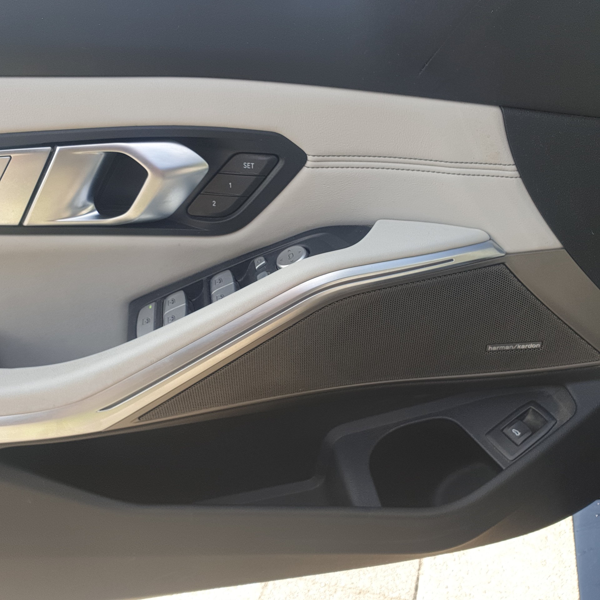 BMW M3 Competition xDrive-image-11