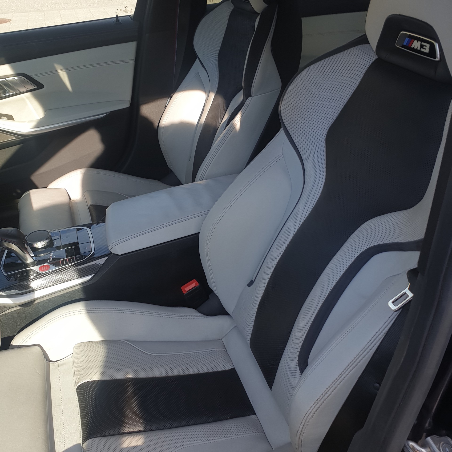 BMW M3 Competition xDrive-image-9