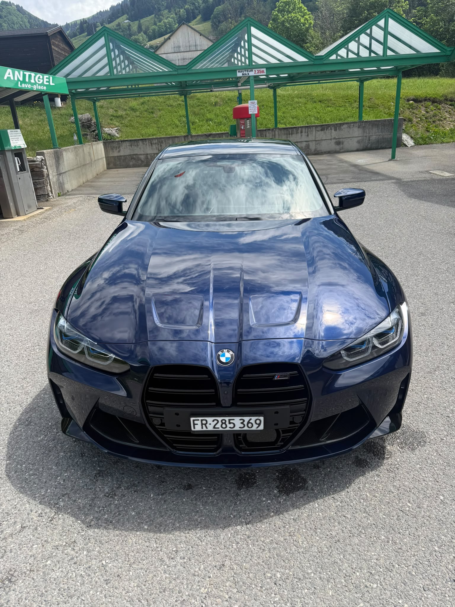 BMW M3 Competition xDrive-image-6