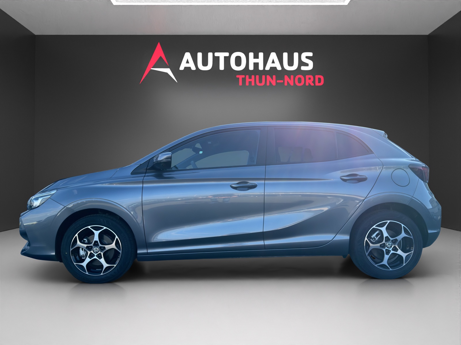 MG 3 1.5 Hybrid Luxury-image-1
