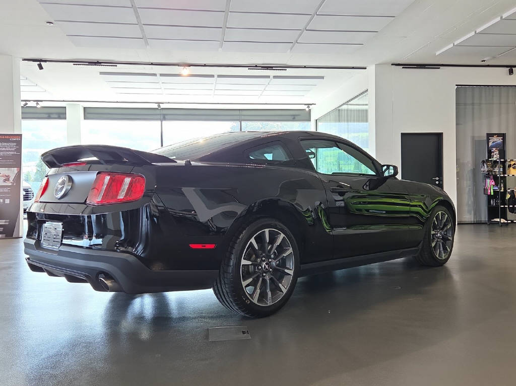 FORD Mustang Coupé 5.0 V8 GT Premium-image-3