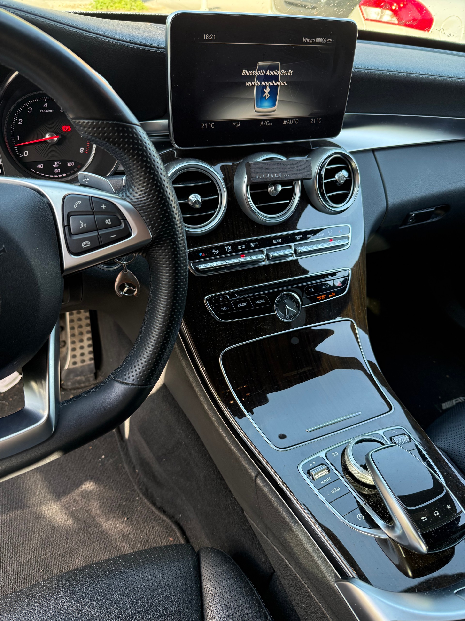 MERCEDES-BENZ C 400 4matic-image-3