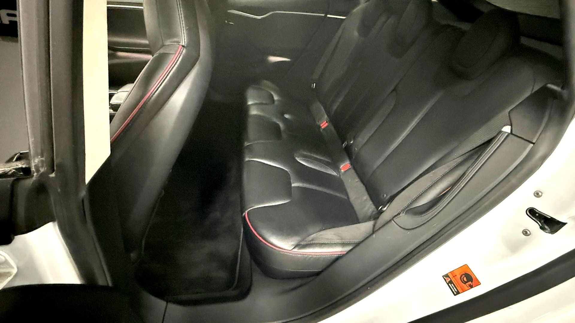 TESLA Model S 90 D Performance FREE SUPERCHARGER-image-12