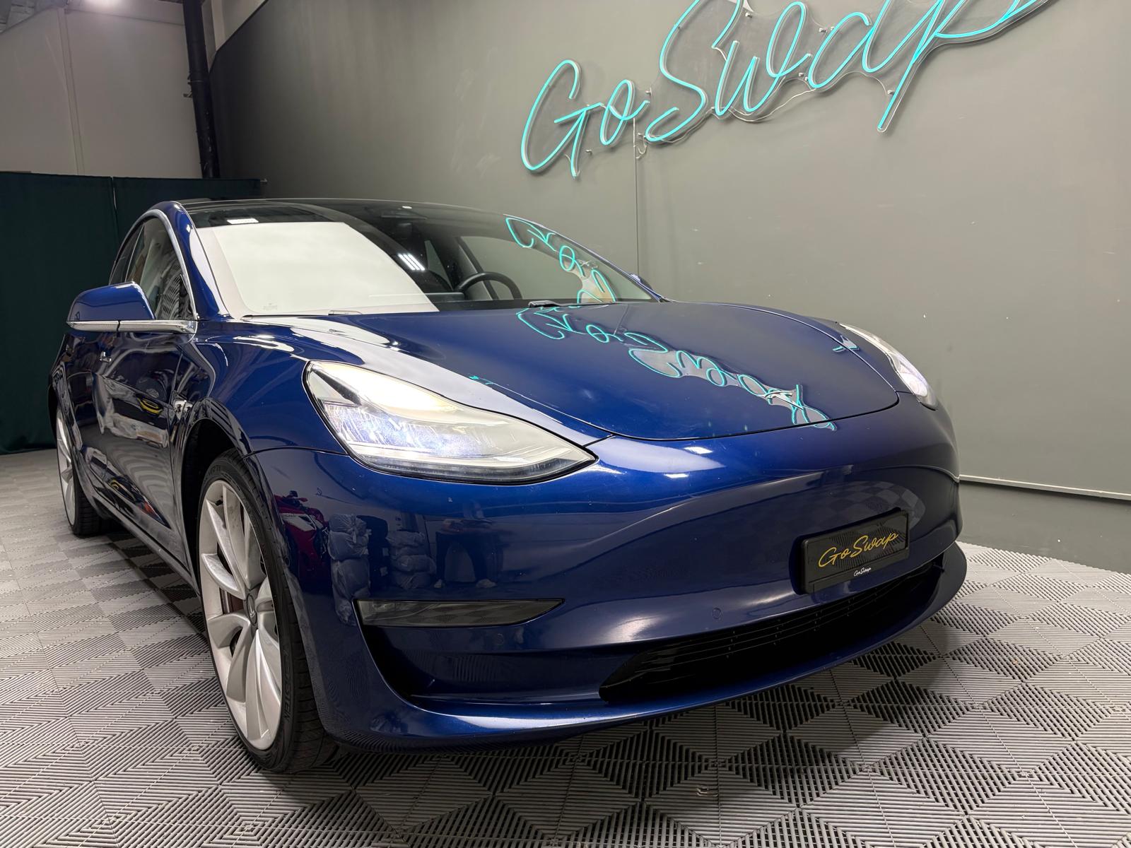 TESLA Model 3 Performance Dual Motor AWD - Autopilot-showroom-element-1