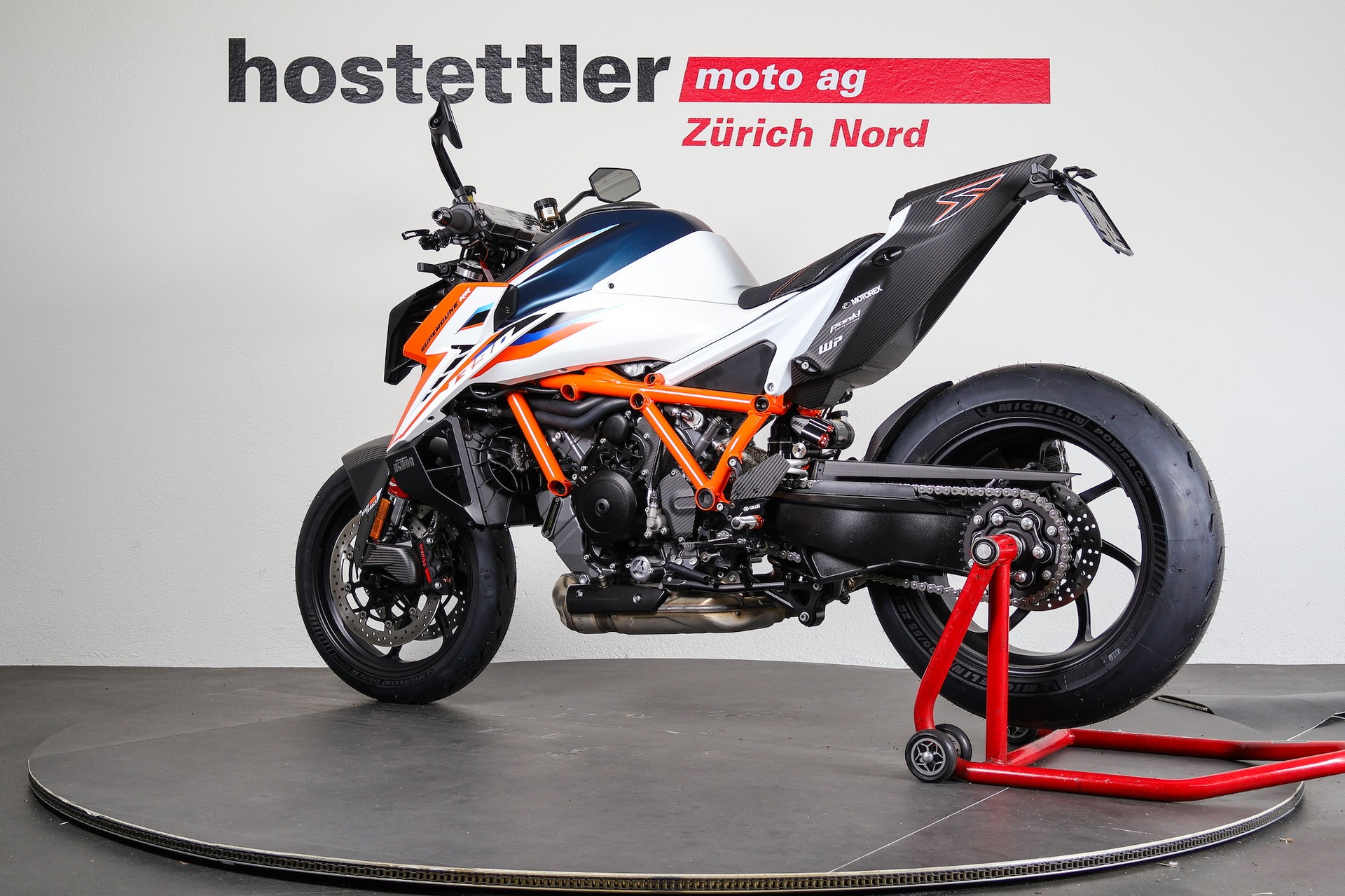 KTM 1390 Super Duke RR-showroom-element-3