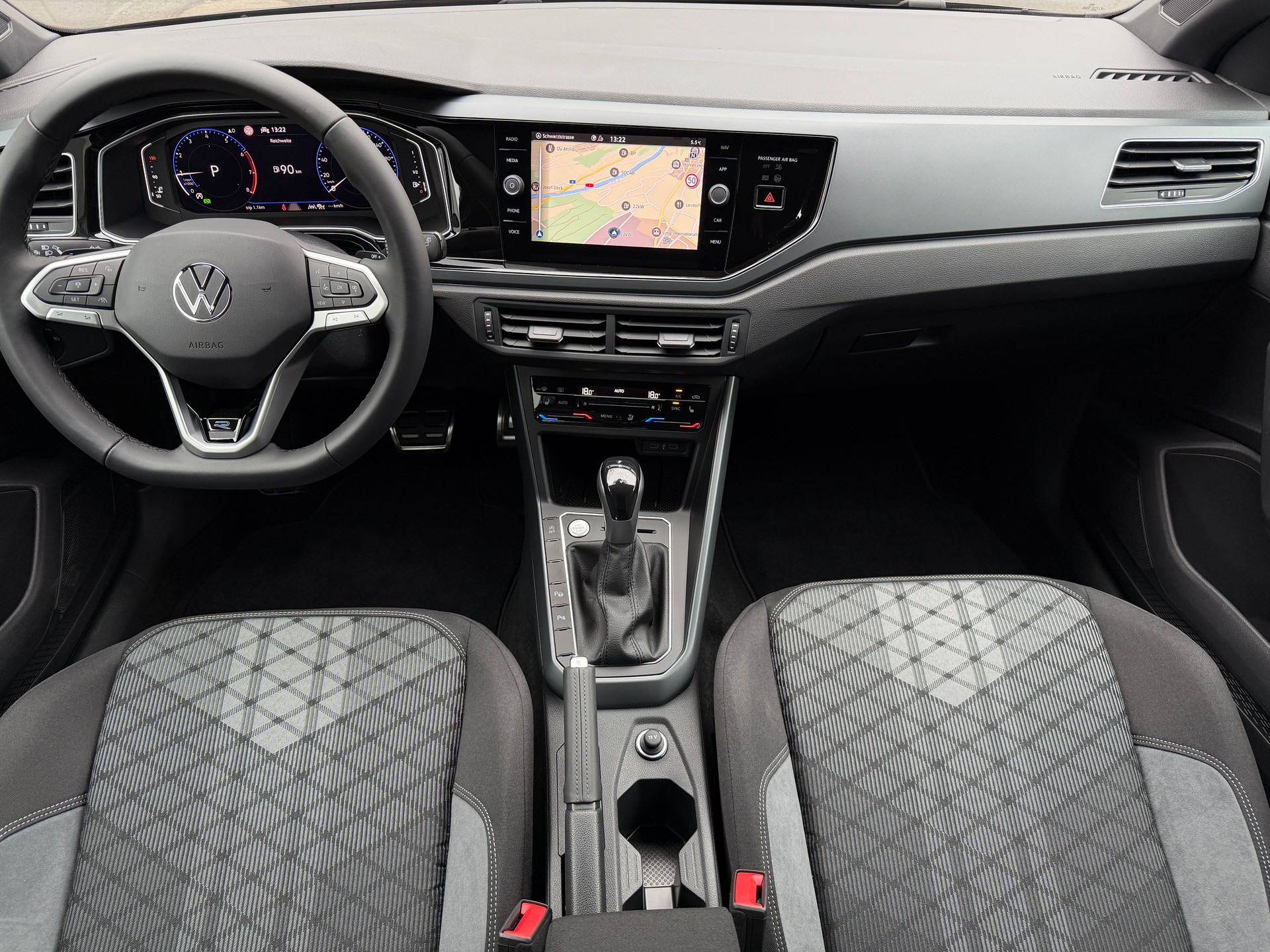 VW Polo 1.0 TSI R-Line DSG-image-8