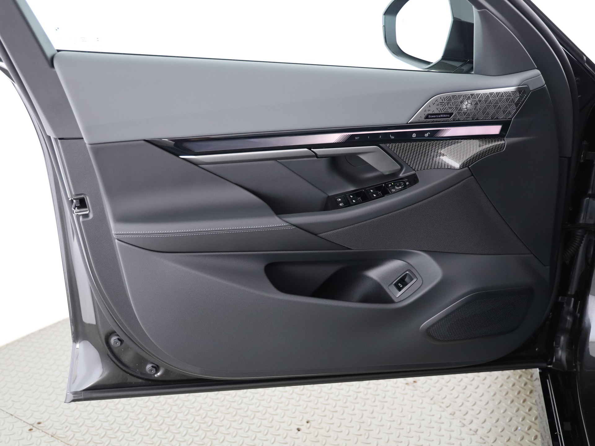BMW 540d xDrive-image-9