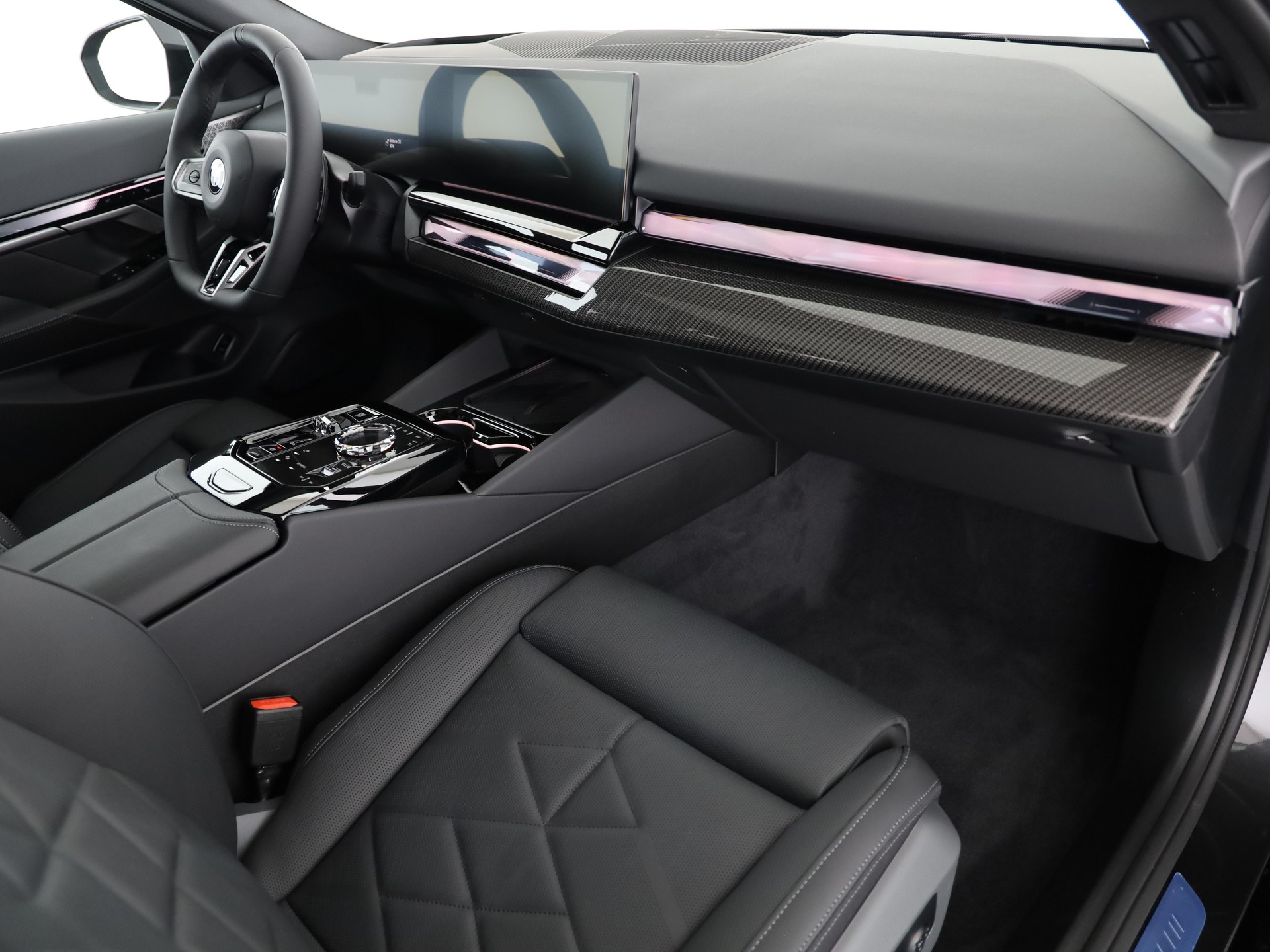 BMW 540d xDrive-image-13