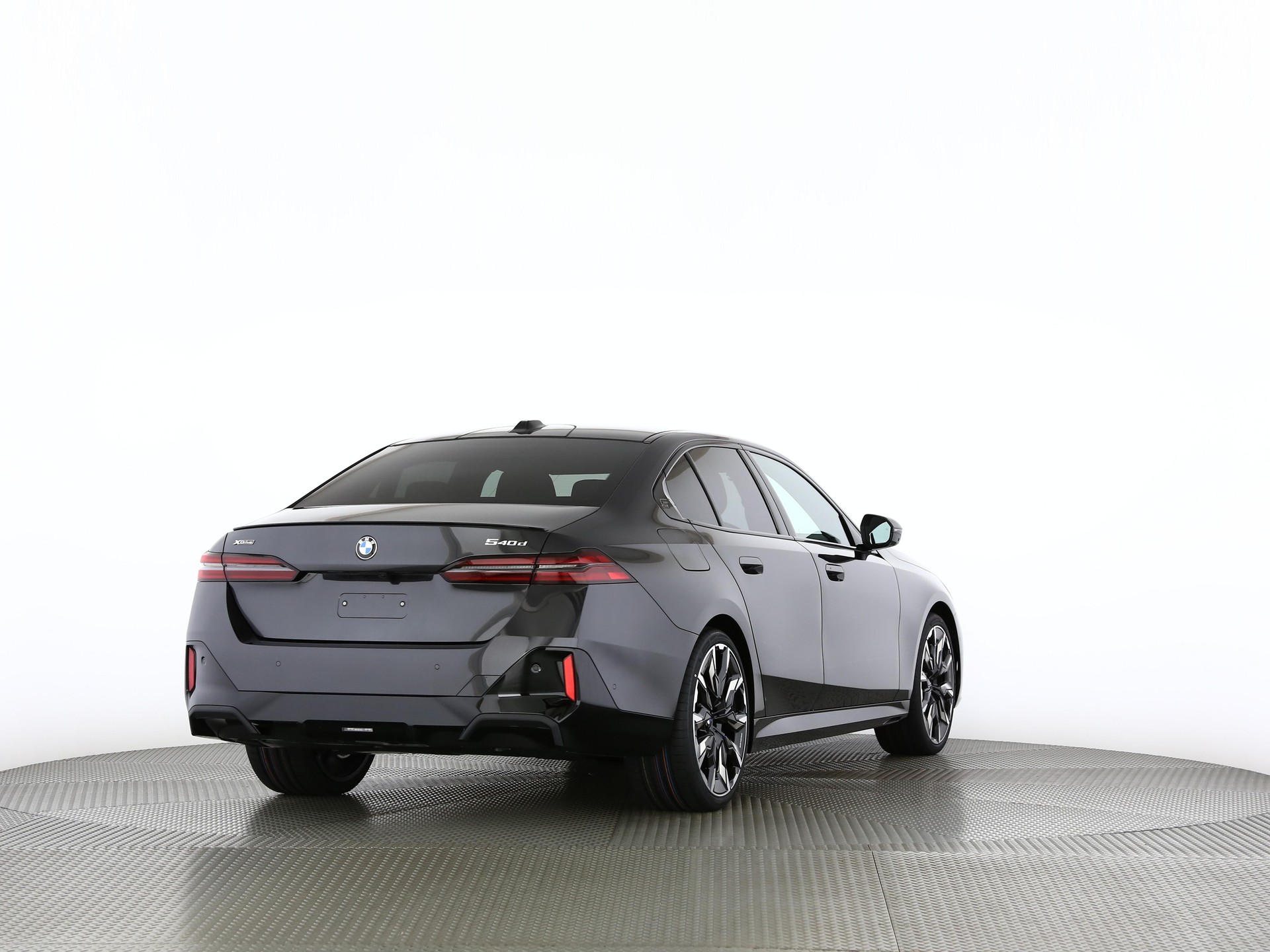 BMW 540d xDrive-image-1