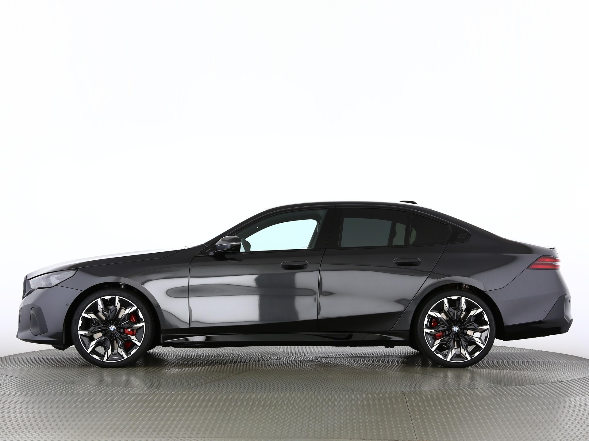 BMW 540d xDrive-image-2
