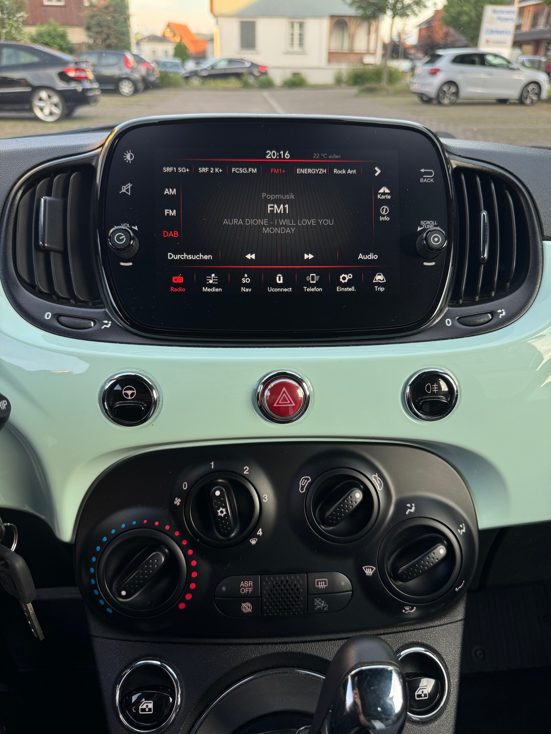 FIAT 500 1.2 Lounge Dualogic-image-10