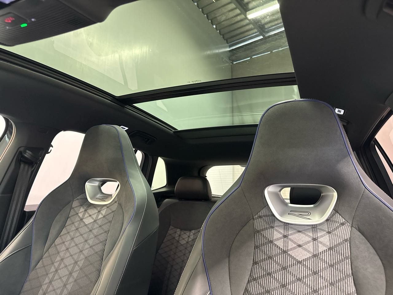 VW Tiguan 2.0 TDI SCR R-Line 4Motion "Black Style"-image-5