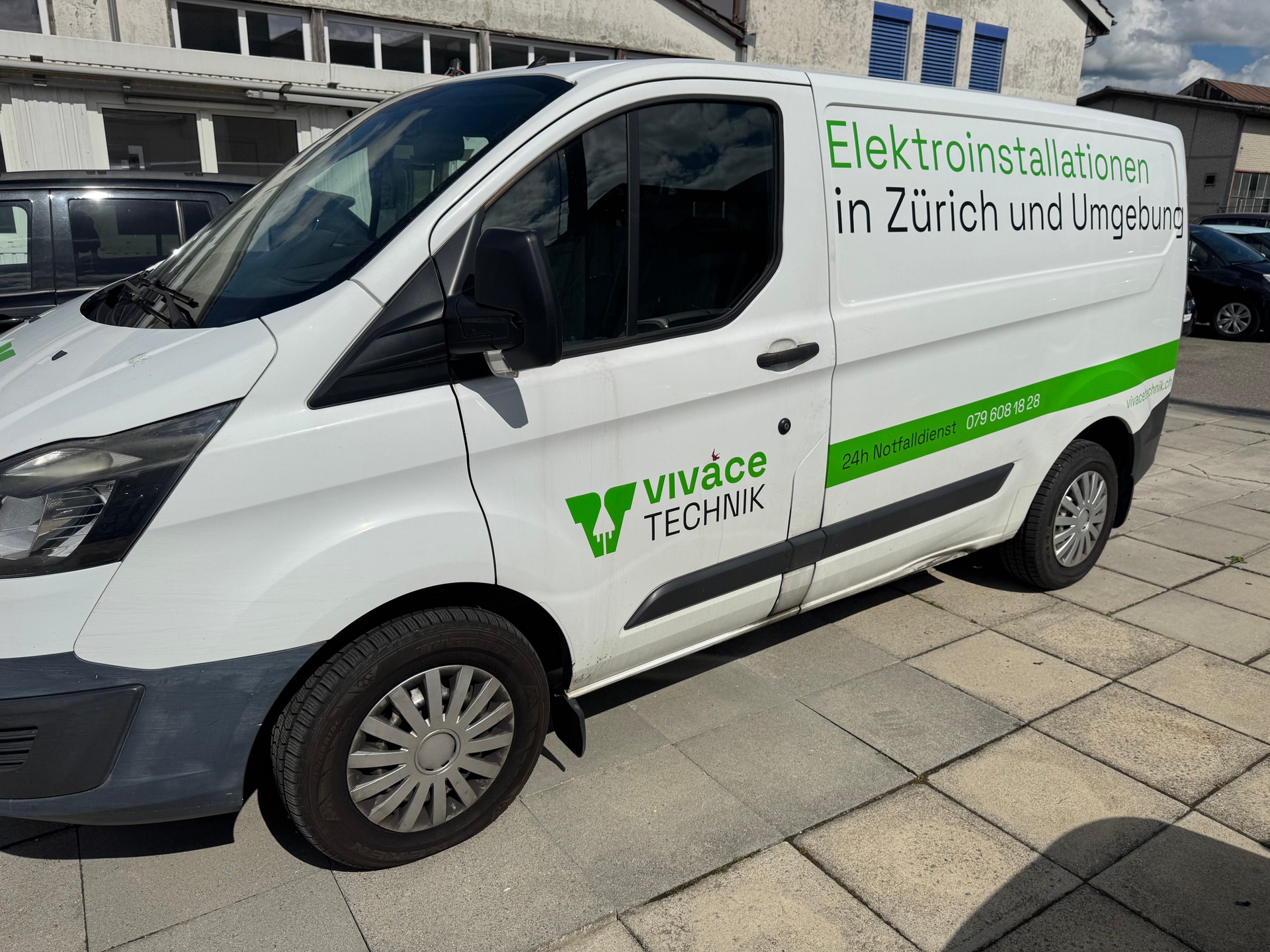 FORD Transit Custom Van 250 L1H1 Startup-image-5