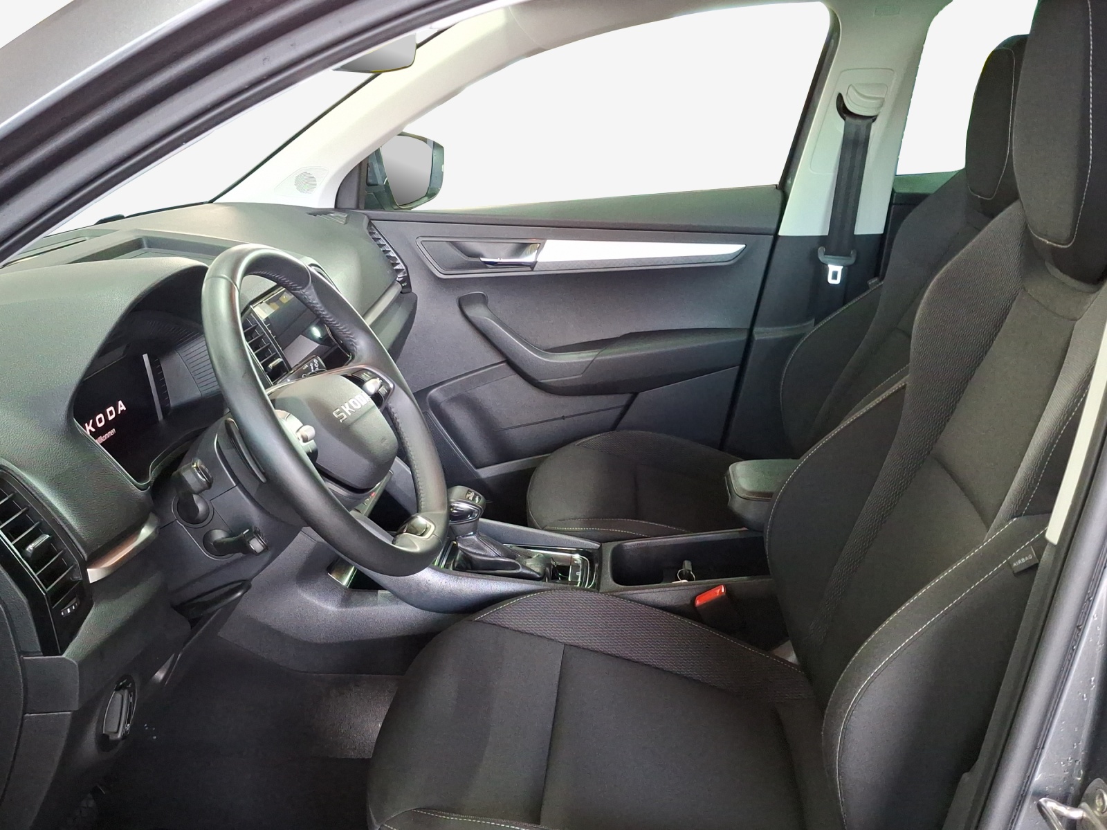 SKODA Karoq 2.0 TDI CR Selection 4x4 DSG-image-7