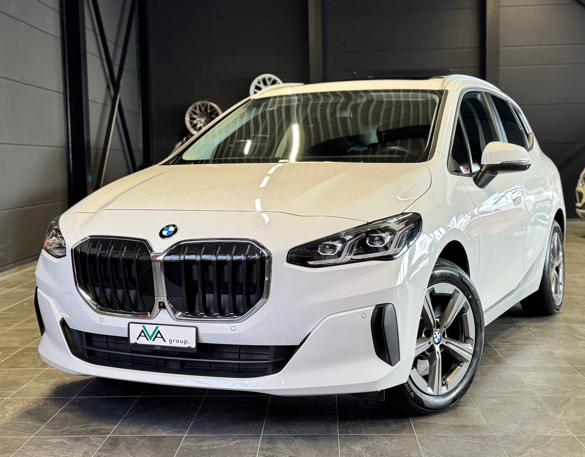 BMW 223d Active Tourer xDrive DKG-image-1