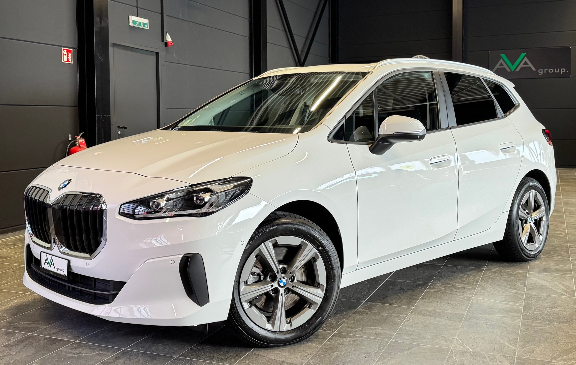 BMW 223d Active Tourer xDrive DKG-image-2