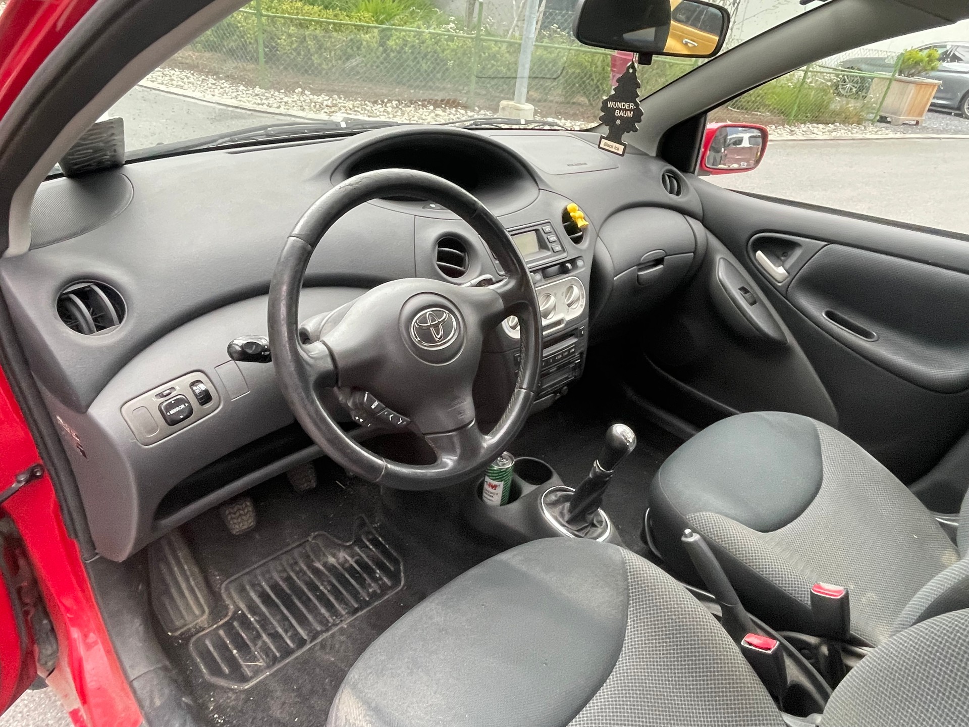 TOYOTA Yaris 1.4 D-4D Linea Luna-image-9