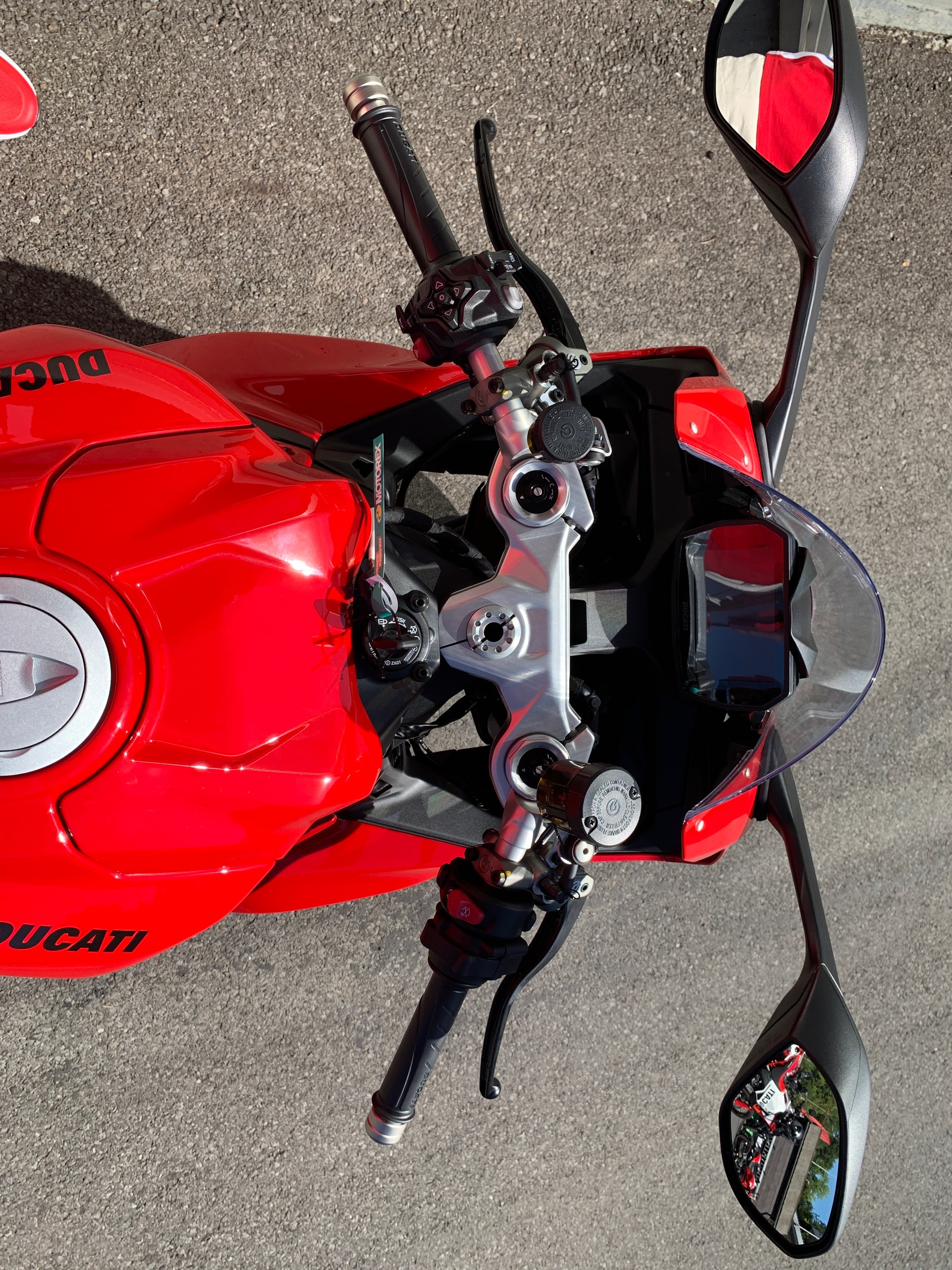 DUCATI PANIGALE V2-image-4