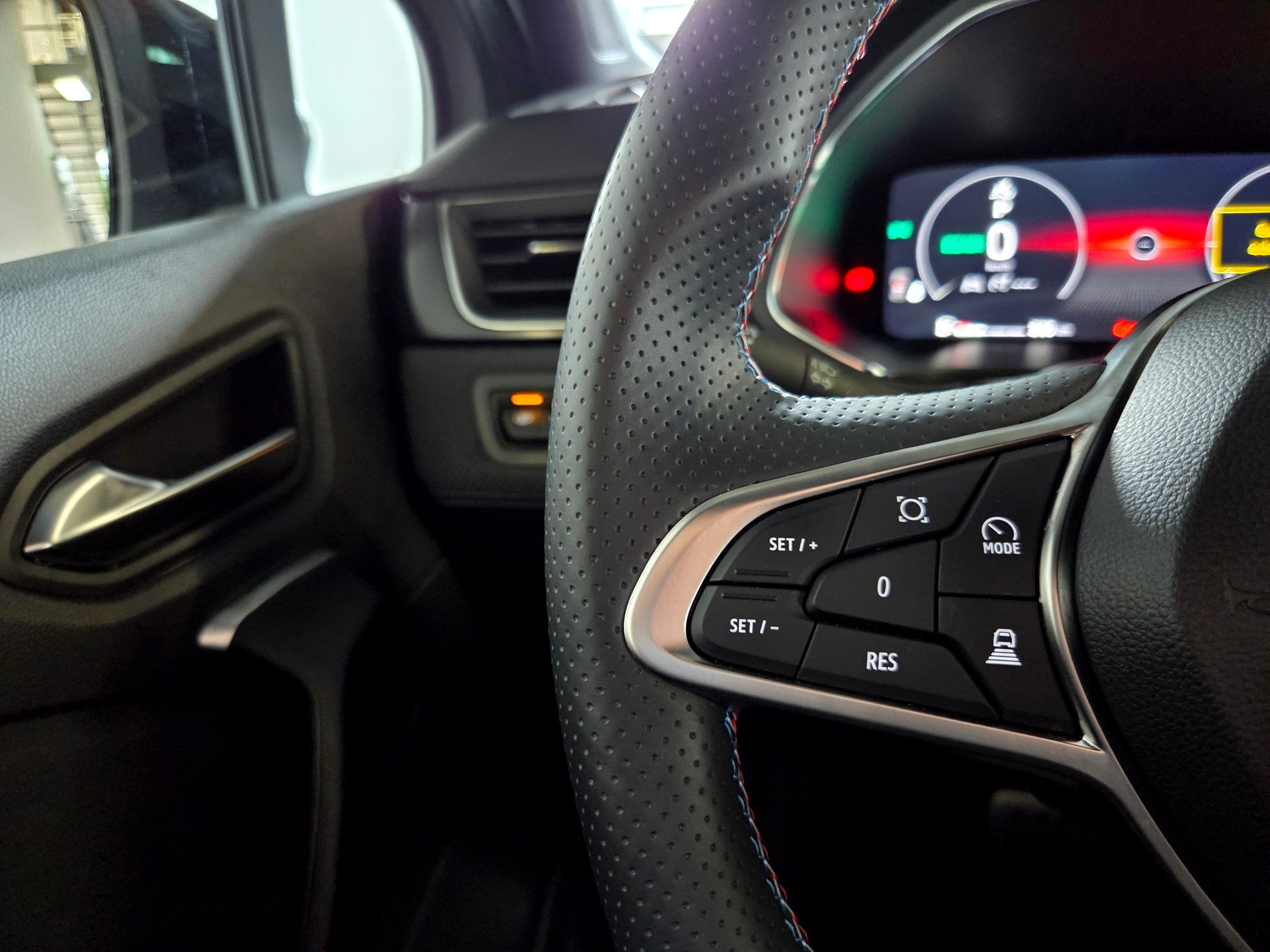 RENAULT Captur 1.6 E-Tech esprit Alpine-image-13