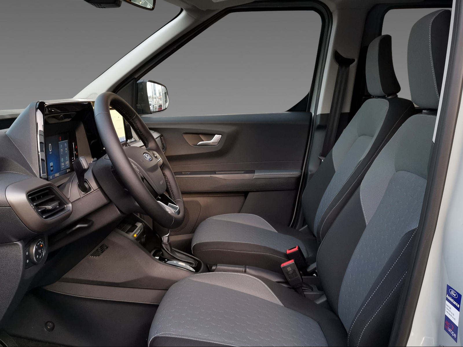 FORD Tourneo Courier 1.0 EcoBoost Titanium-image-5