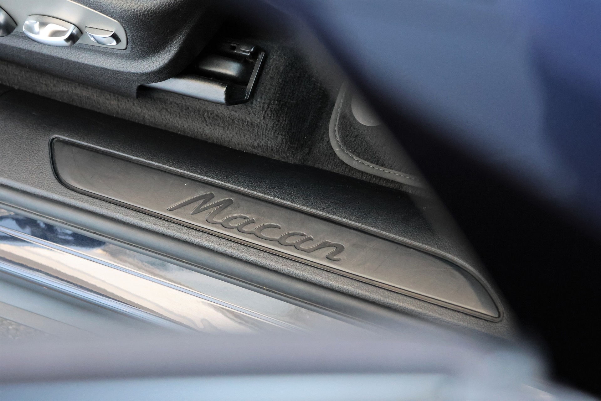 PORSCHE Macan PDK (CH)-image-17