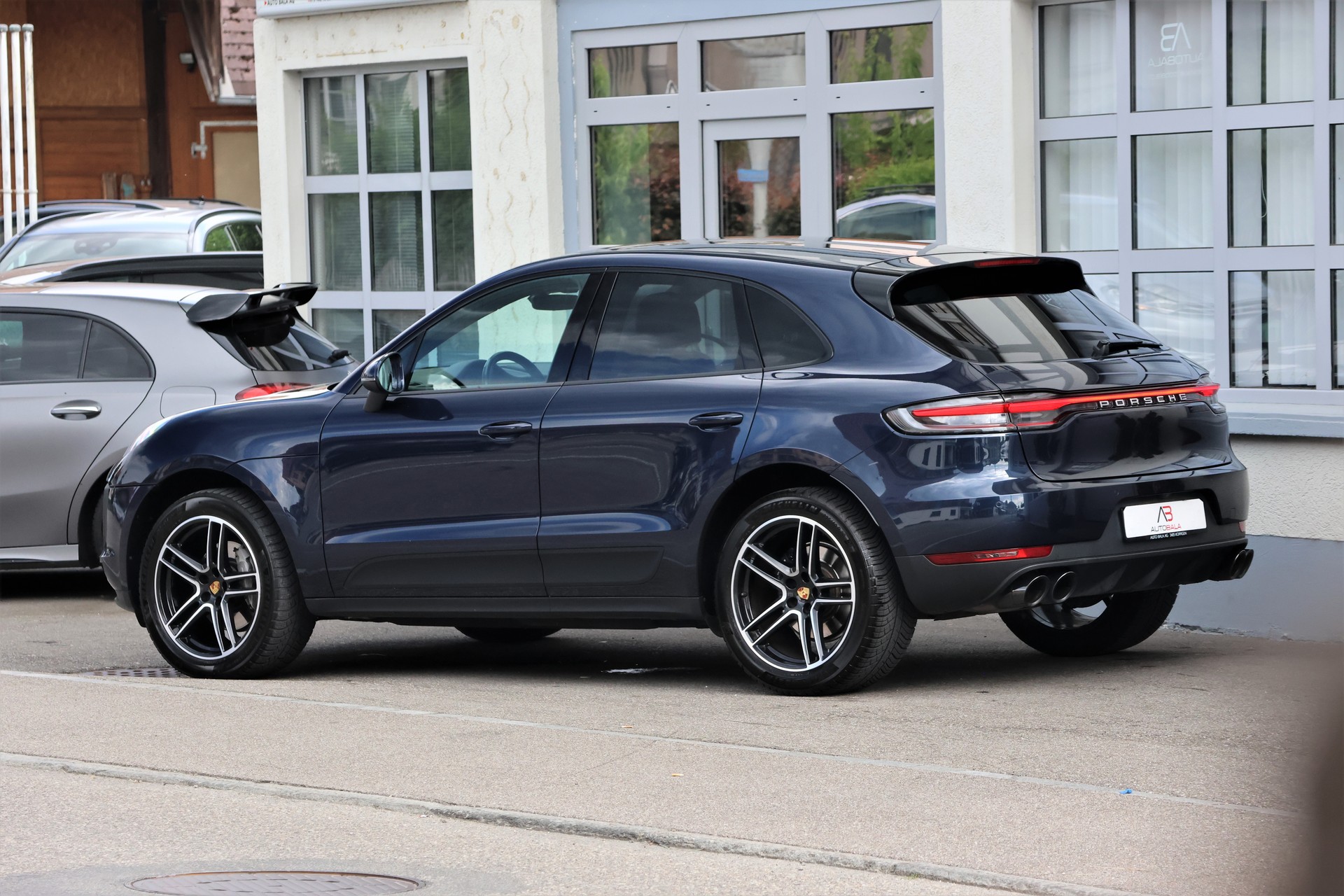 PORSCHE Macan PDK (CH)-image-4