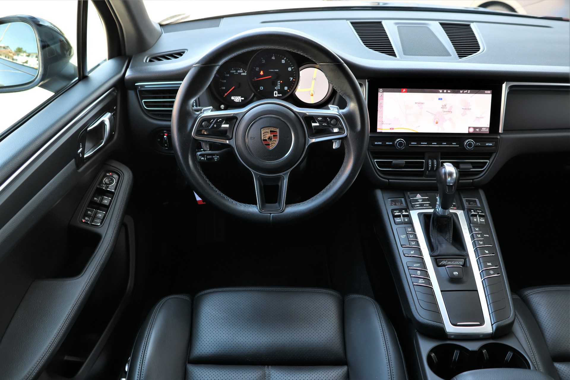 PORSCHE Macan PDK (CH)-image-11