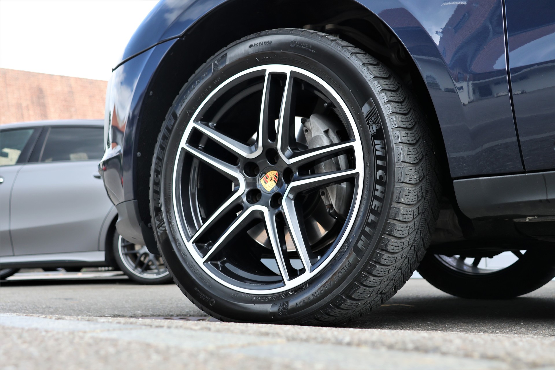 PORSCHE Macan PDK (CH)-image-7