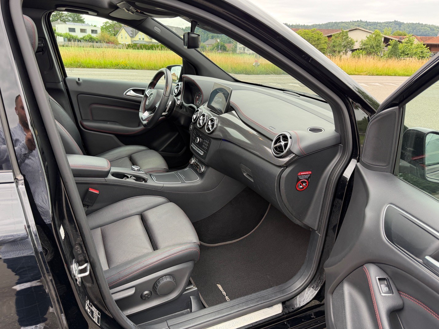 MERCEDES-BENZ B 220 CDI AMG Line 4Matic 7G-DCT-image-10