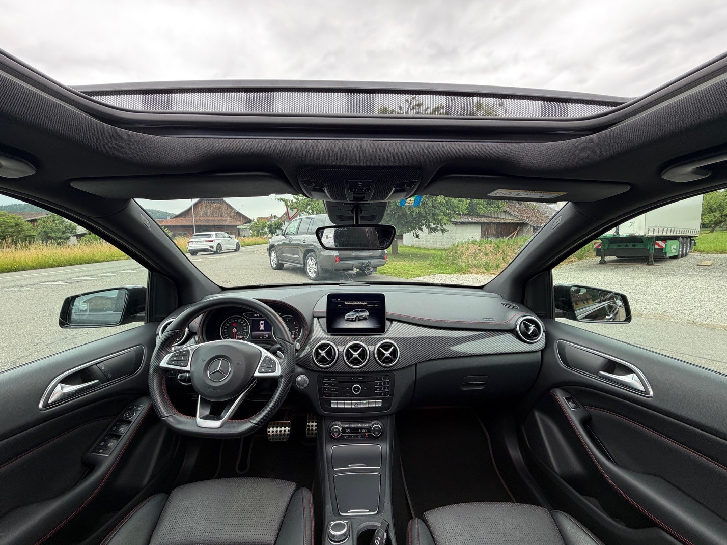 MERCEDES-BENZ B 220 CDI AMG Line 4Matic 7G-DCT-image-6