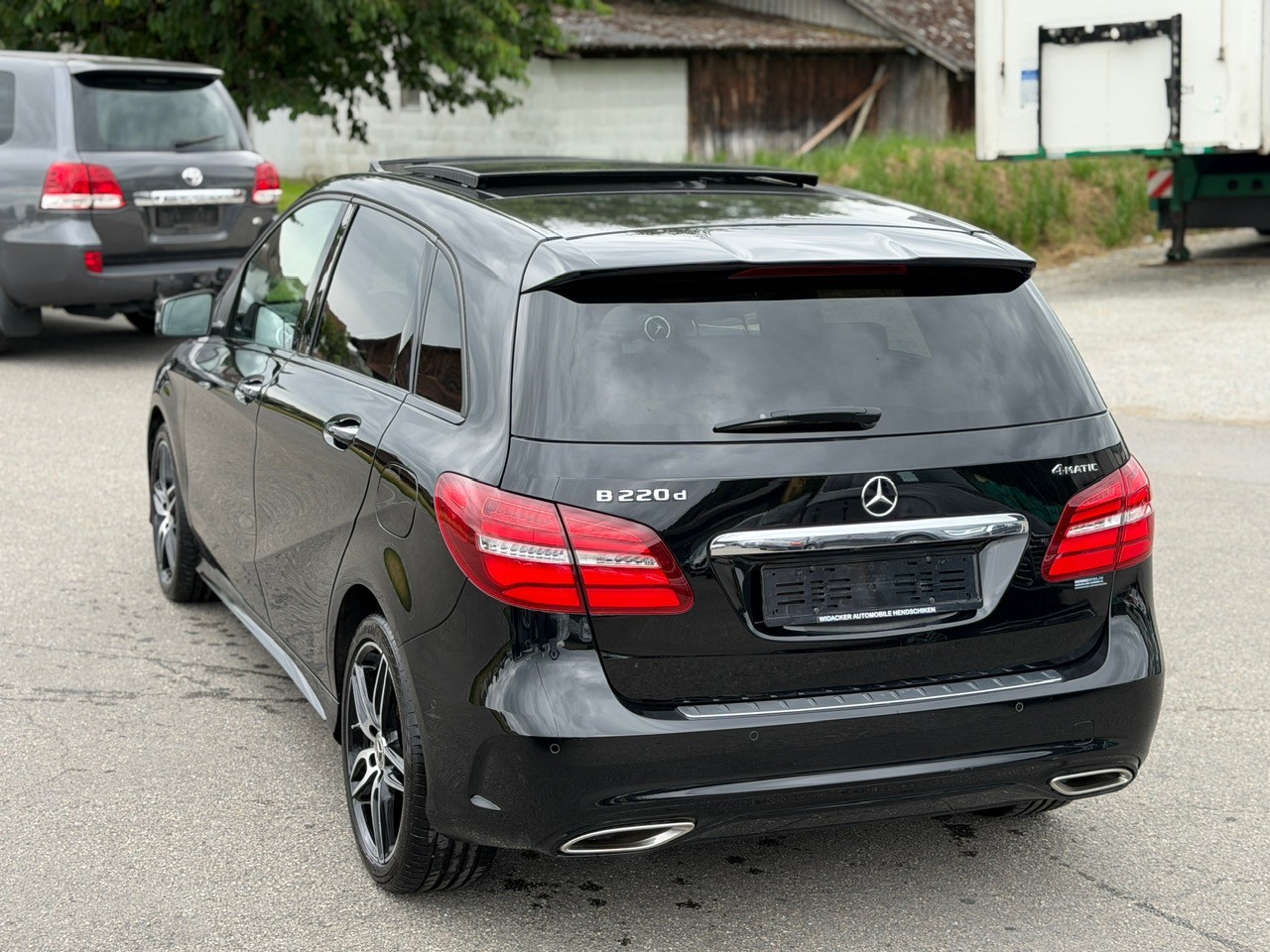 MERCEDES-BENZ B 220 CDI AMG Line 4Matic 7G-DCT-image-15