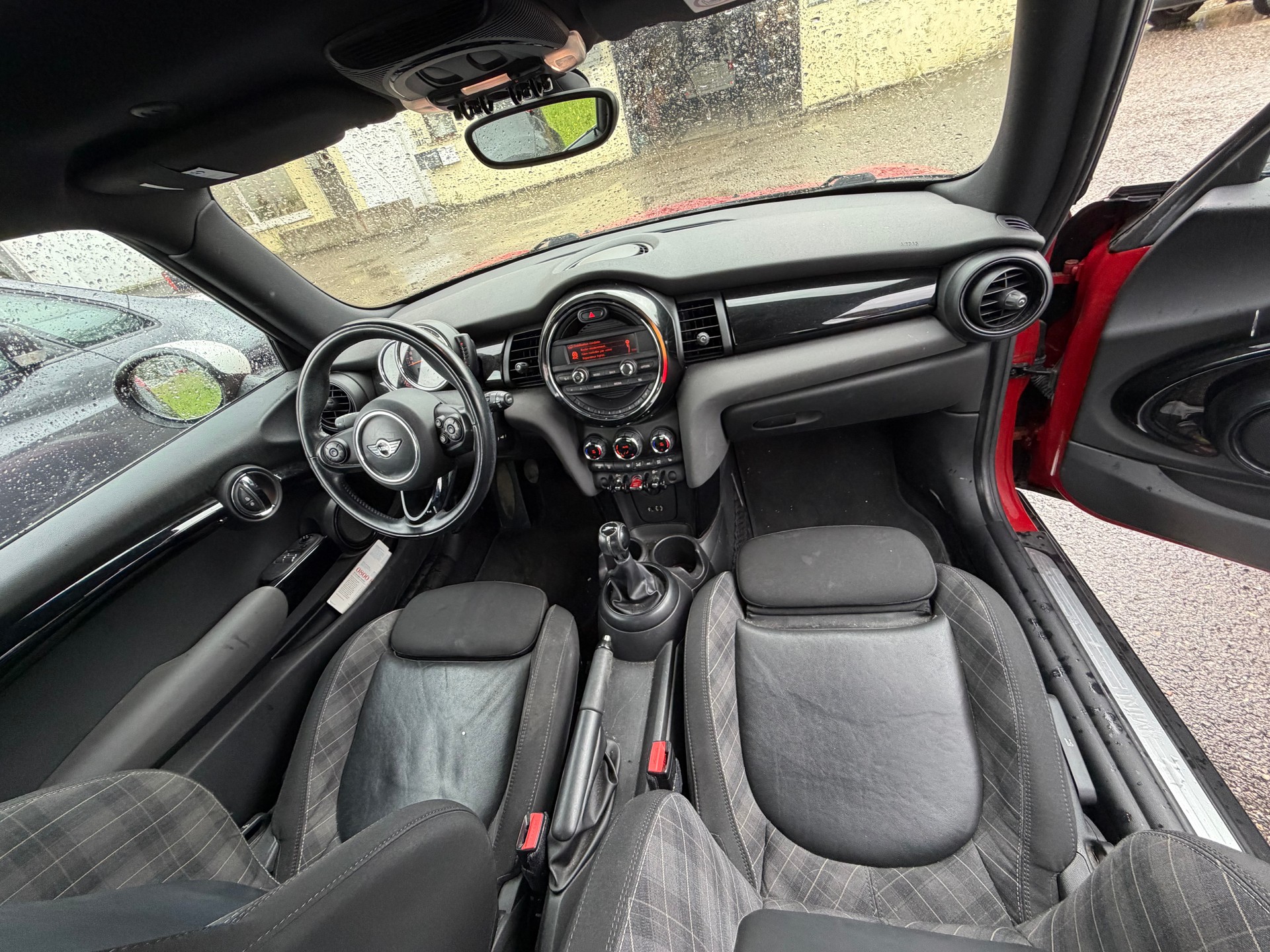 MINI Cooper-image-7