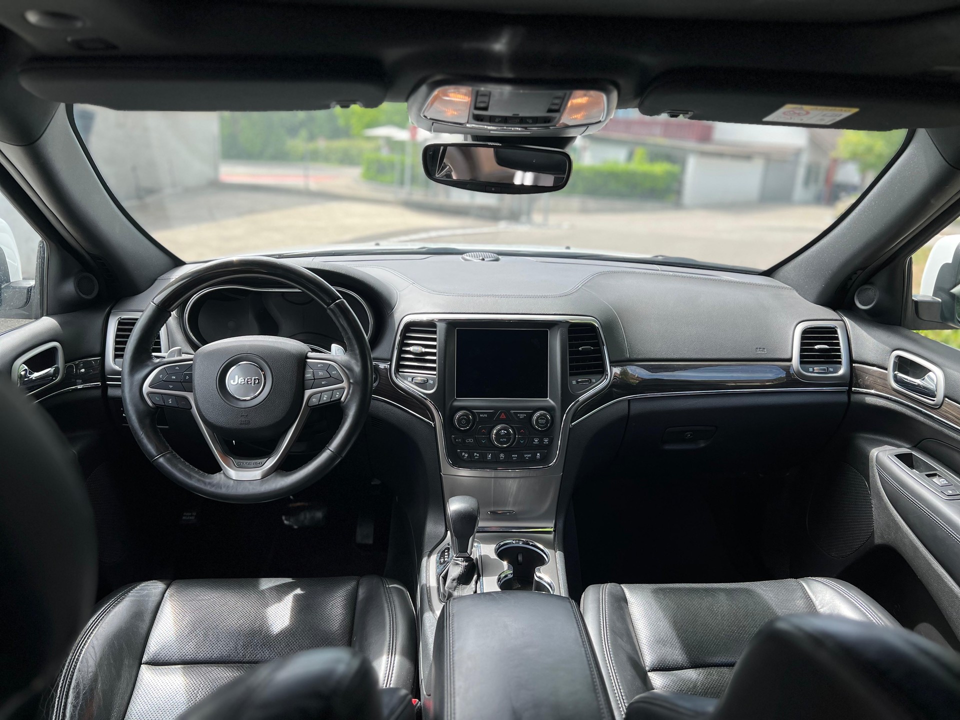 JEEP Grand Cherokee 3.0 CRD Overland Automatic-image-10