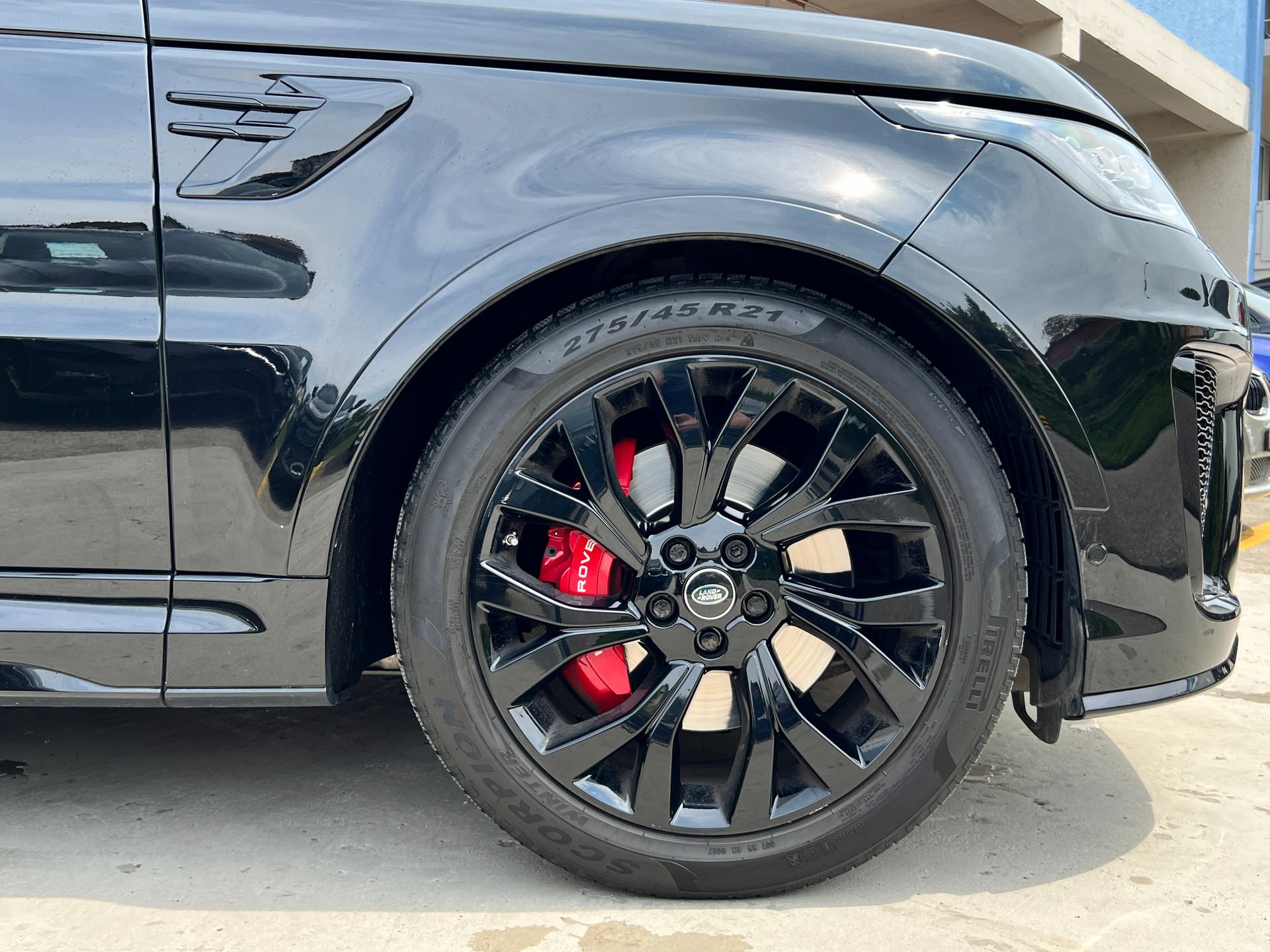 LAND ROVER Range Rover Sport 5.0 V8 S/C SVR Automatic-image-6