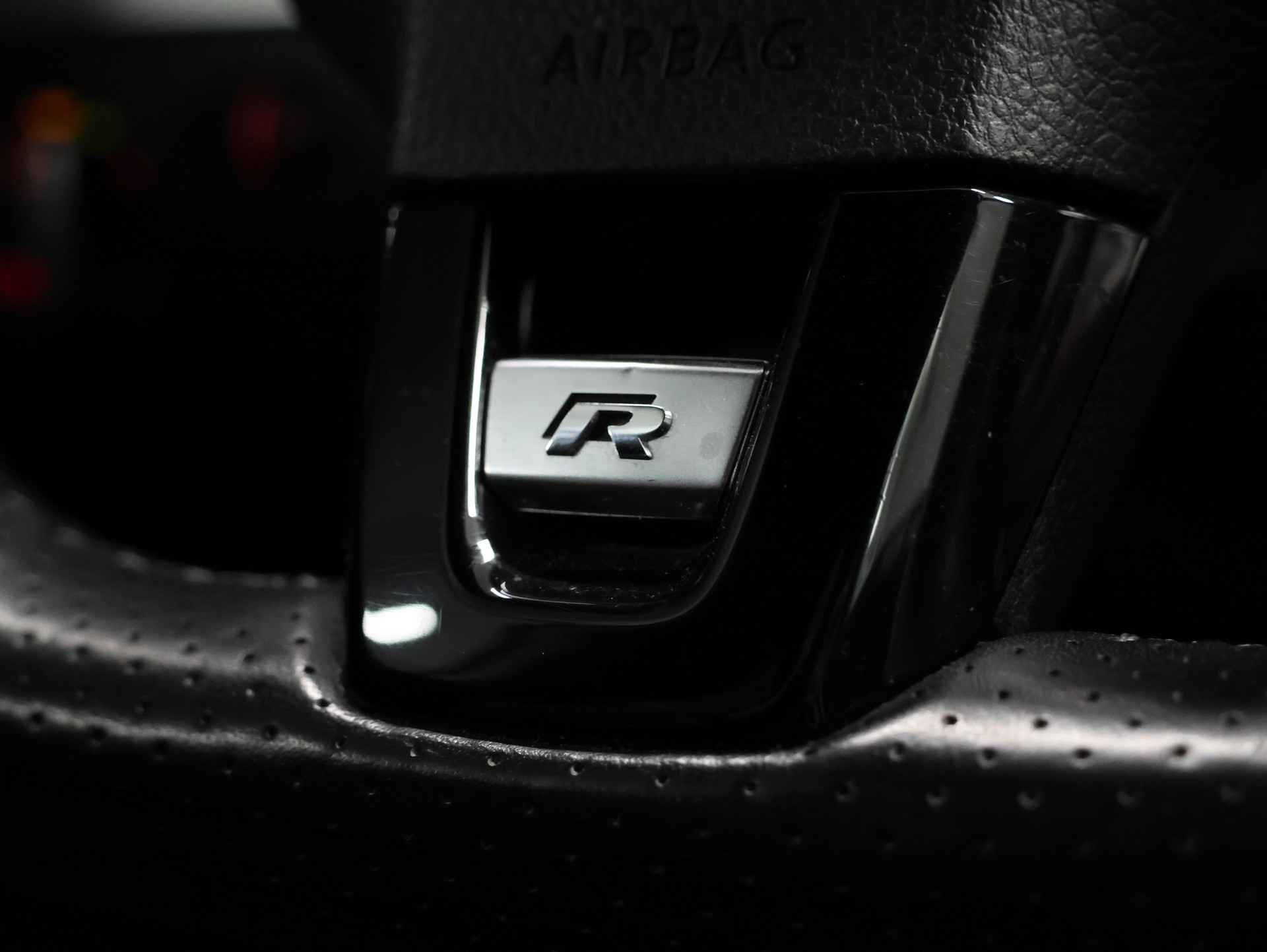 VW Golf 2.0 TSI R 4Motion *Airbox Luftfilter* *Gewindefahrwerk H&R*-image-17