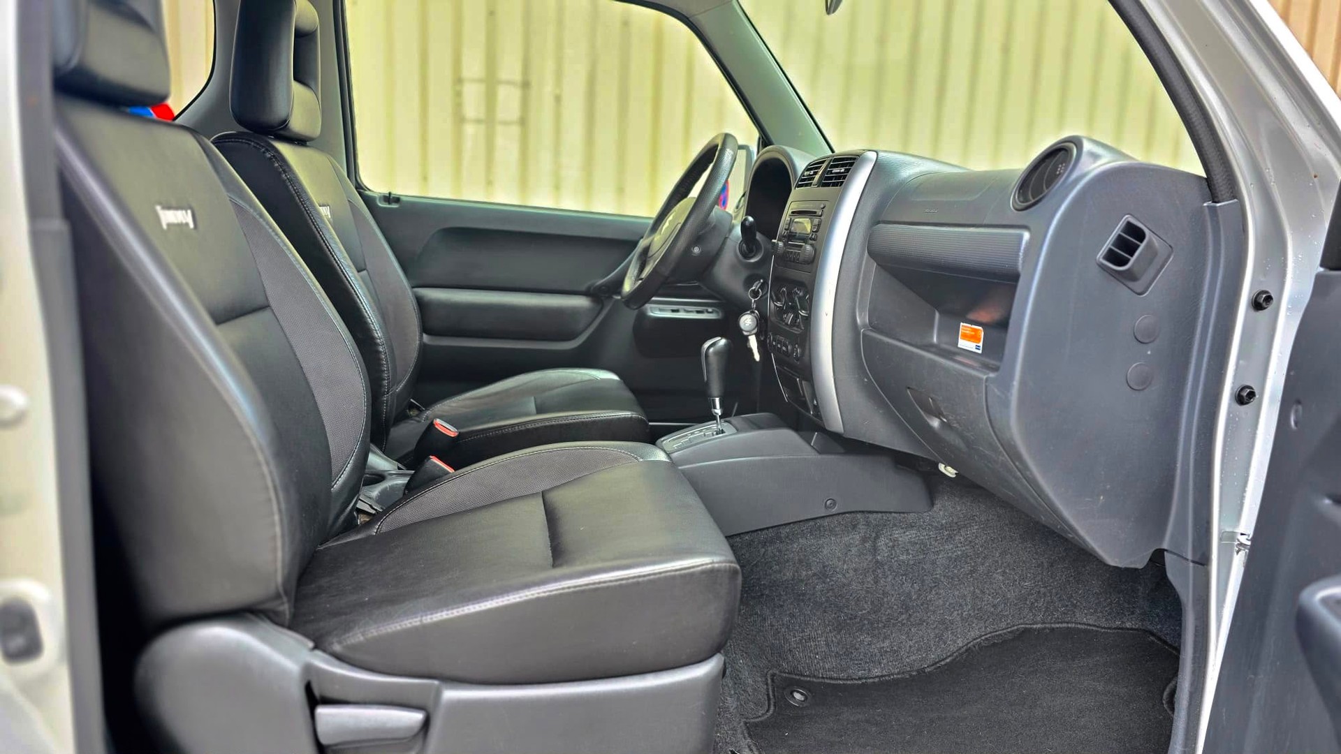 SUZUKI Jimny 1.3 16V GL Top Barry Automatic-image-10