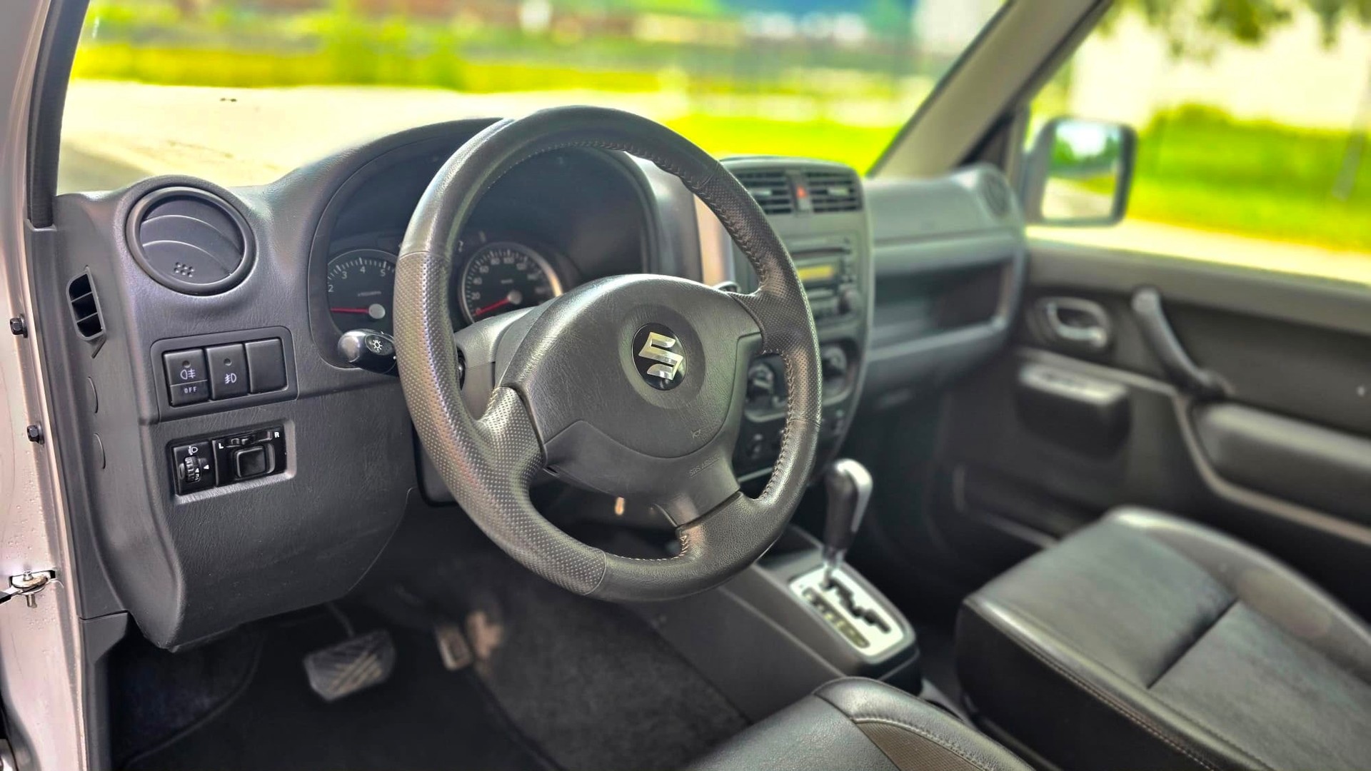 SUZUKI Jimny 1.3 16V GL Top Barry Automatic-image-12