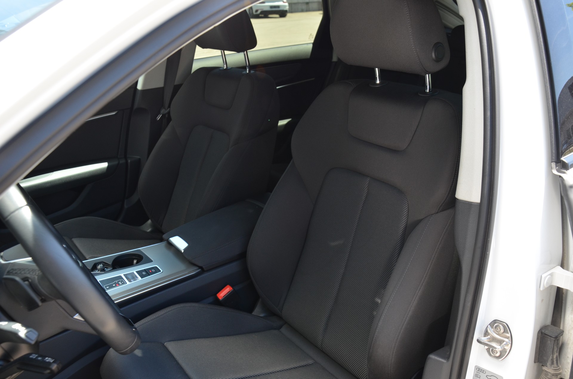 AUDI A6 Avant 40 TDI advanced quattro S-tronic-image-15