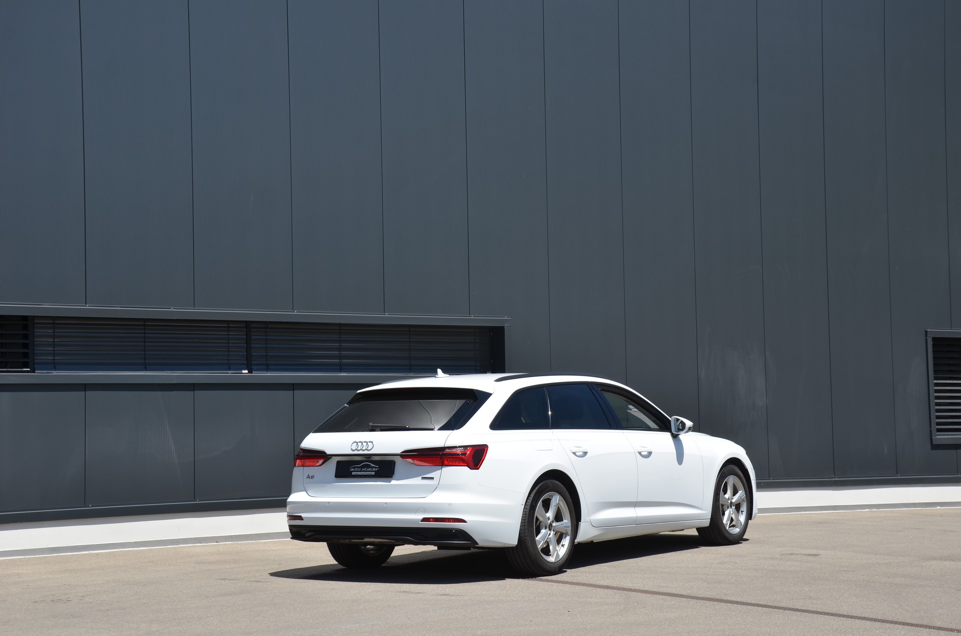 AUDI A6 Avant 40 TDI advanced quattro S-tronic-image-2