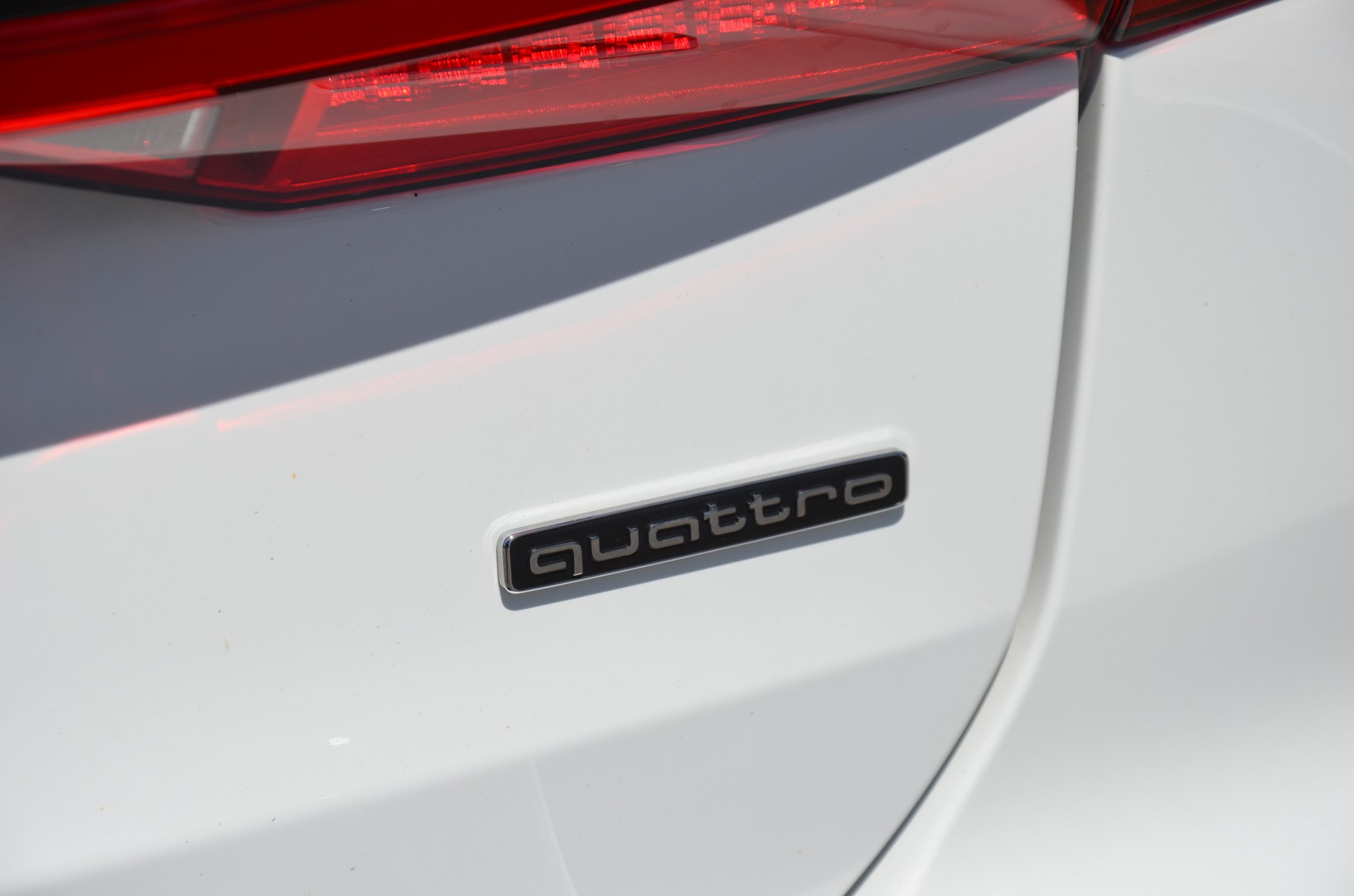 AUDI A6 Avant 40 TDI advanced quattro S-tronic-image-10