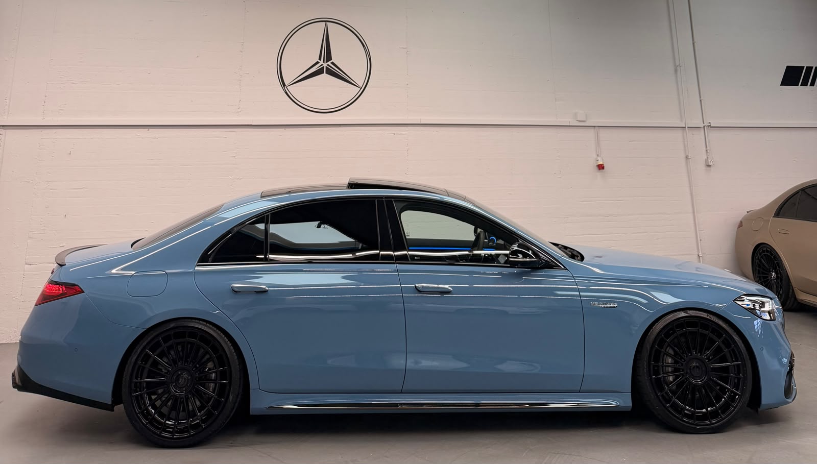 MERCEDES-BENZ S 63 AMG Limited Blue&Black E Performance 4Matic 802PS Lang Version Einzelstück Vollausstattung Gratisservice und Garantie-image-5