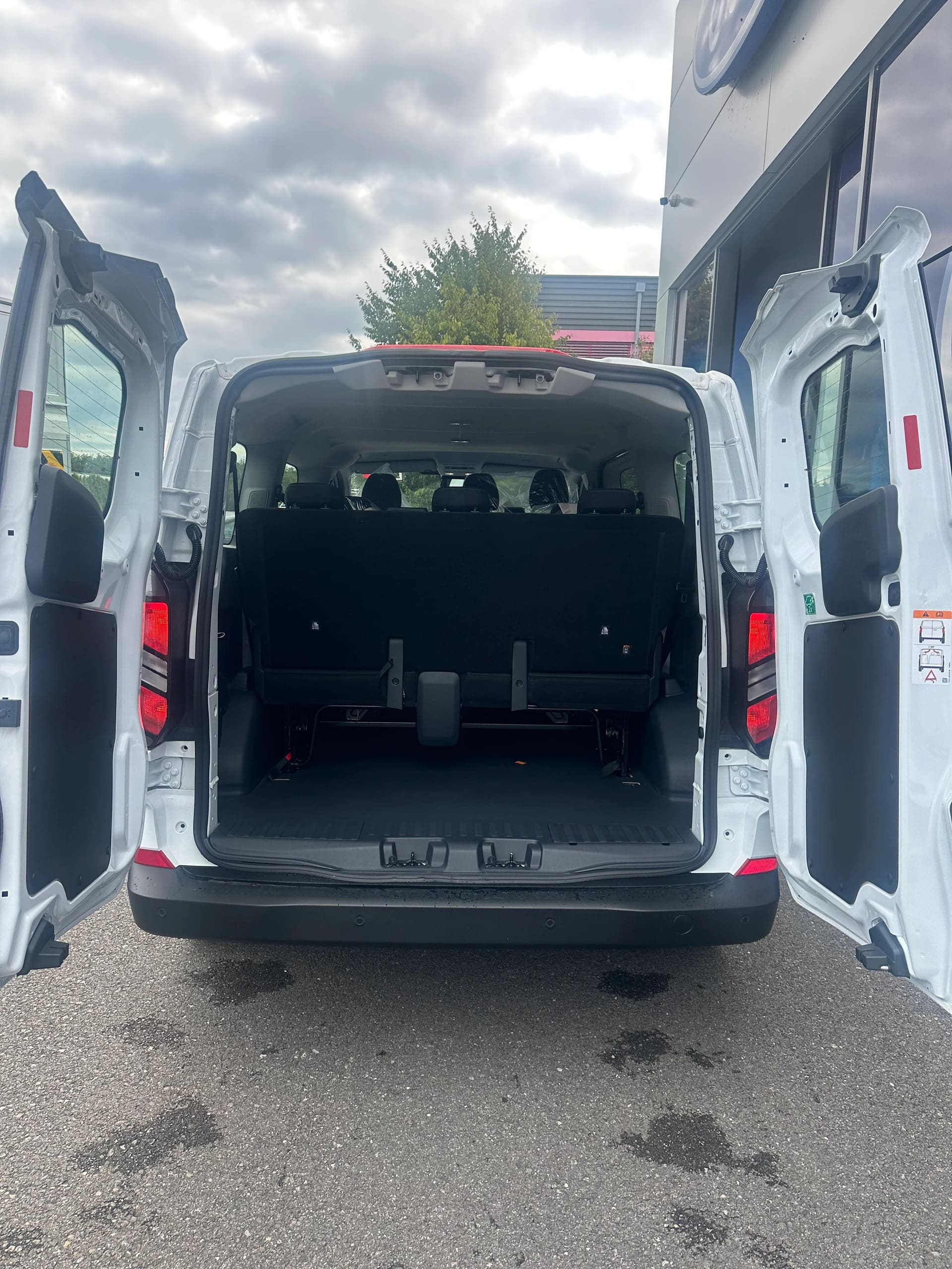 FORD Transit C combi 320 L1 2.0 Eco Trend/110CV/Man.-image-5