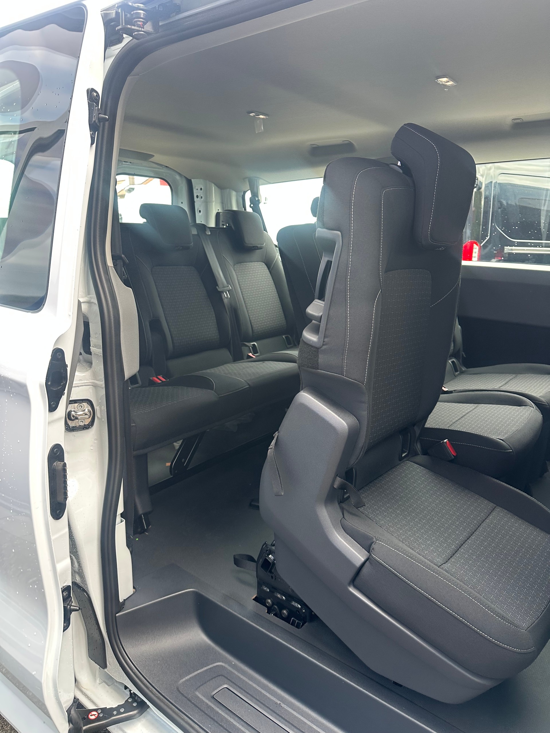 FORD Transit C combi 320 L1 2.0 Eco Trend/110CV/Man.-image-12