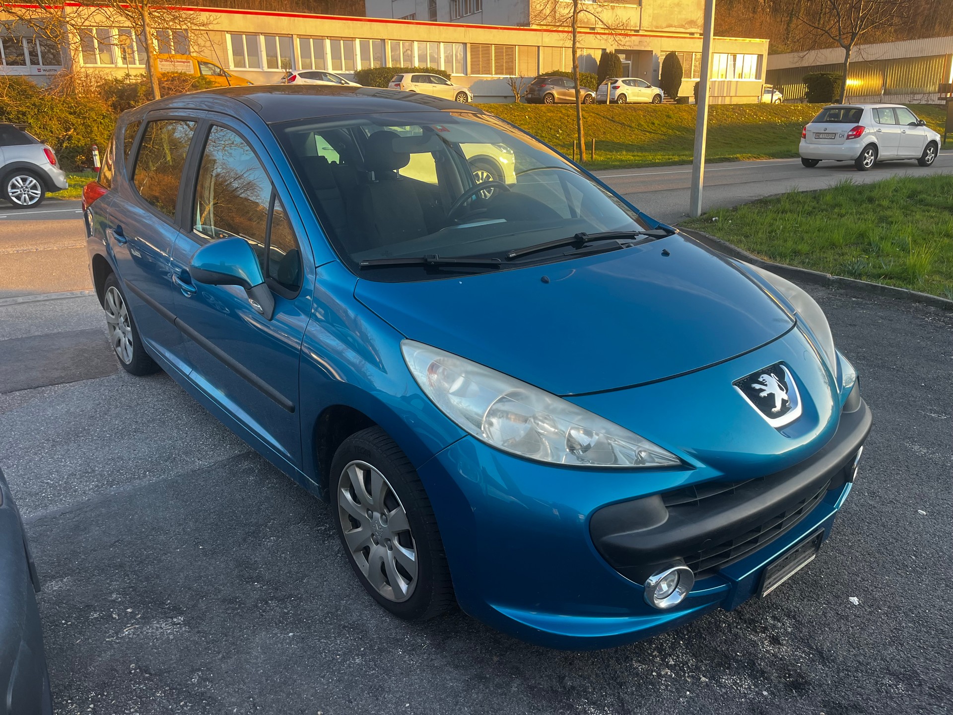 PEUGEOT 207 SW 1.4 16V Trendy-image-0